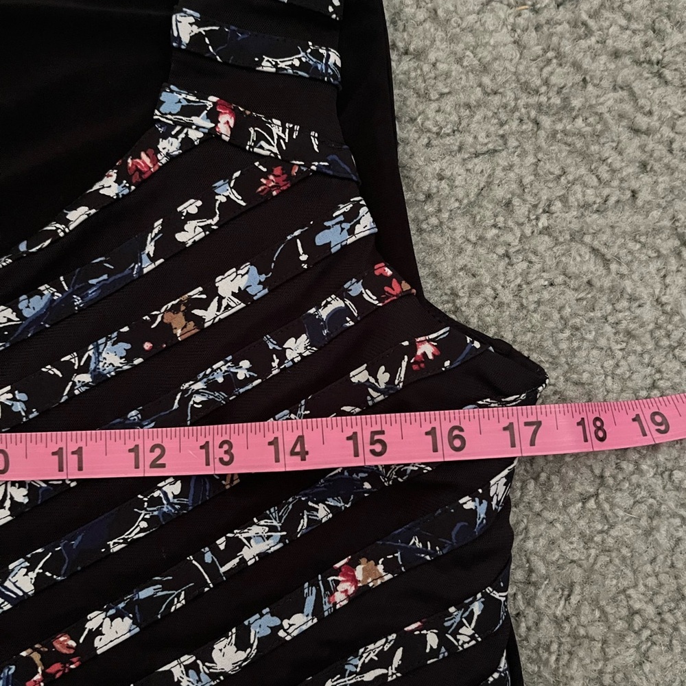 White House Black Market Black Floral Stripe Blouse - Picture 3 of 5